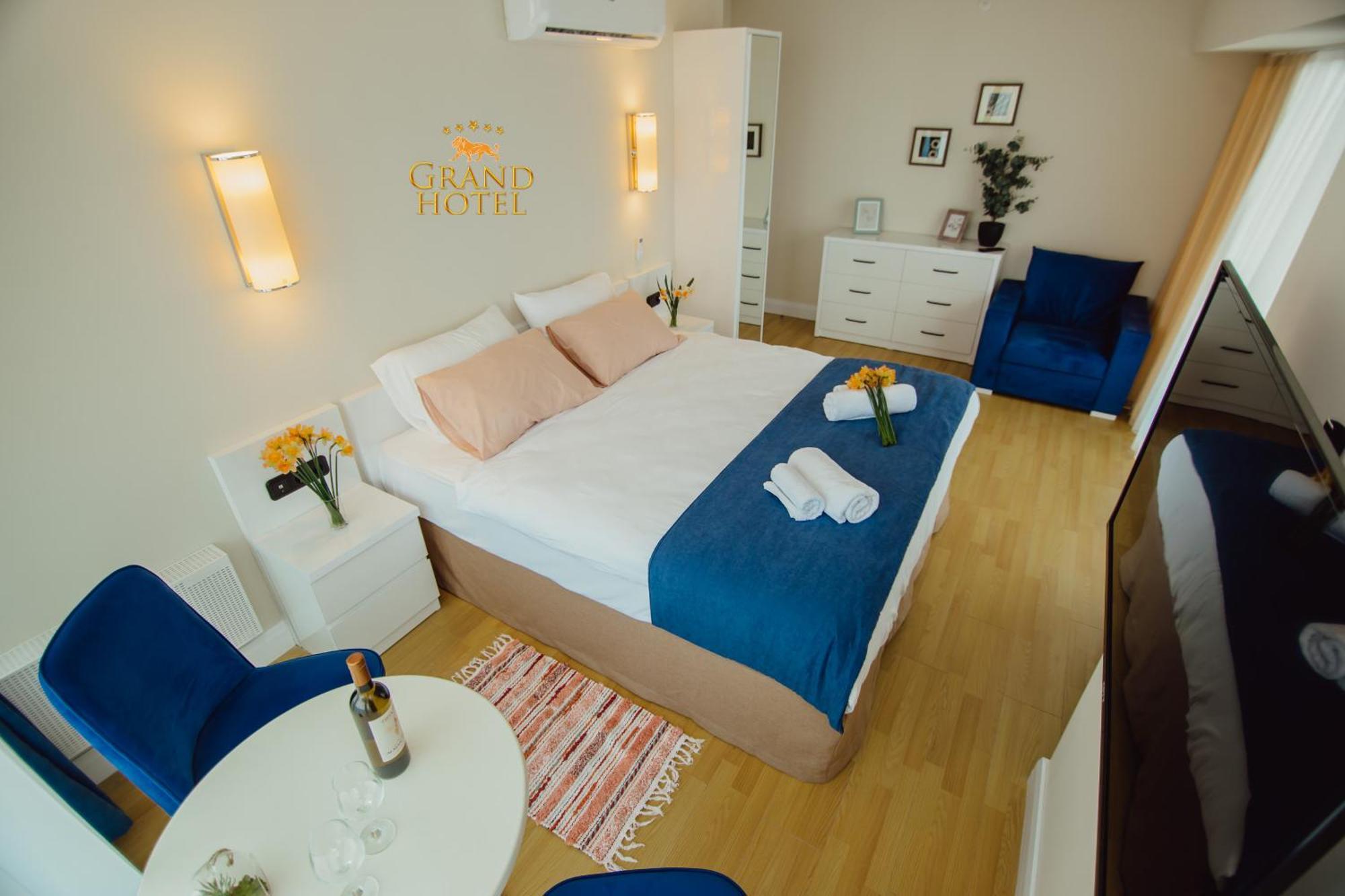 Grand Hotel ☆ Orbi City Batumi Luaran gambar