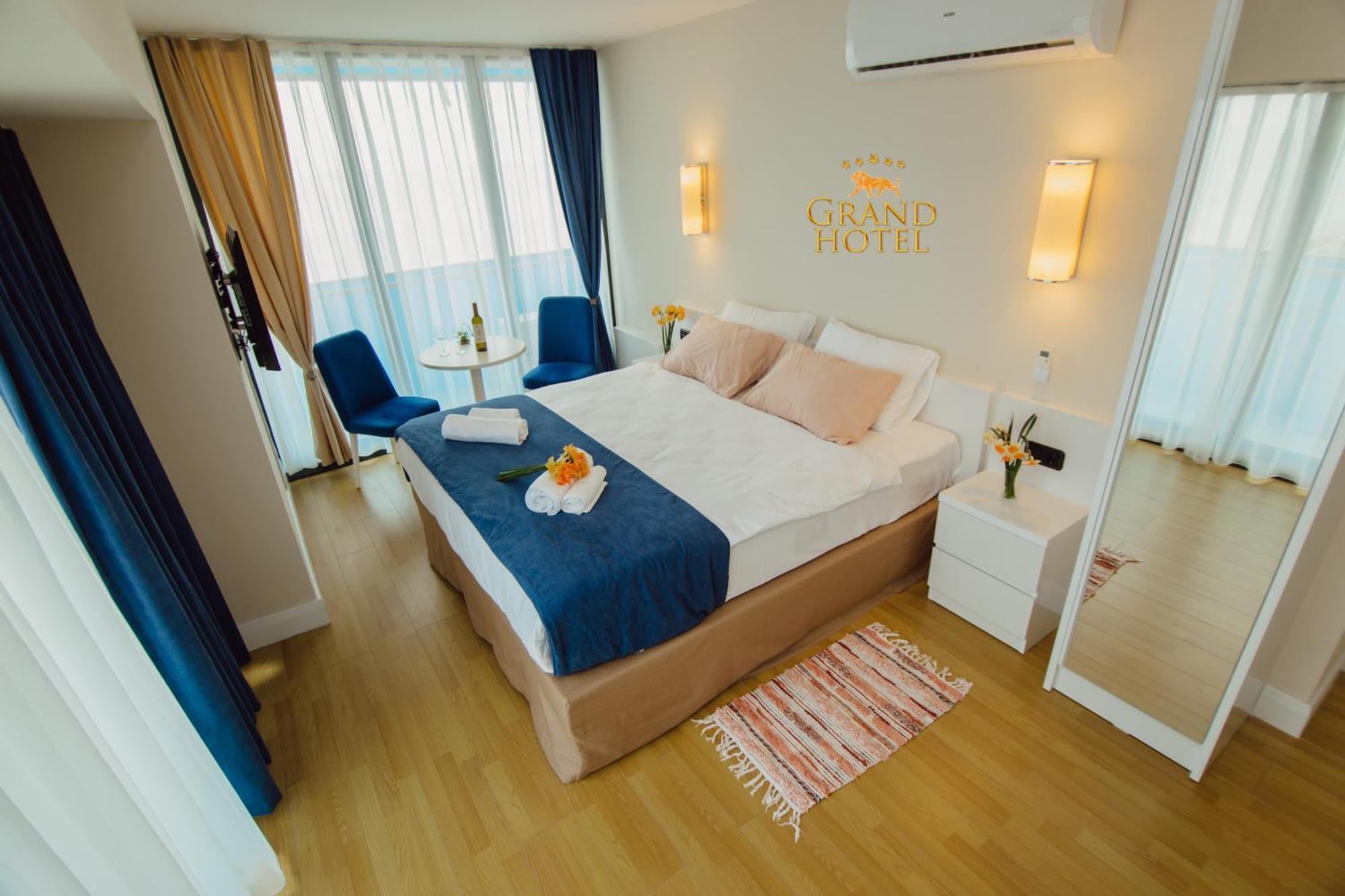 Grand Hotel ☆ Orbi City Batumi Luaran gambar