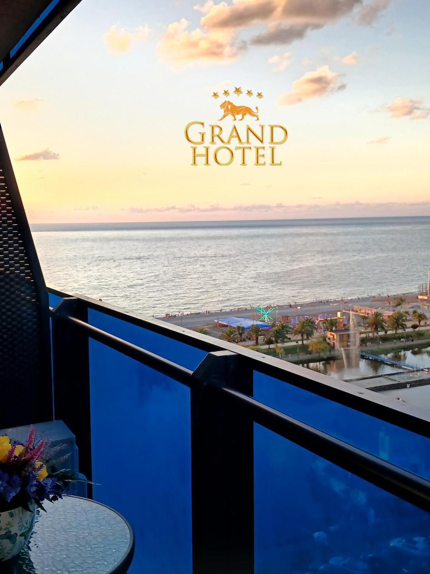 Grand Hotel ☆ Orbi City Batumi Luaran gambar